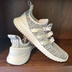 Adidas Cream and Black Sneakers with Knit Upper and Textured Sole